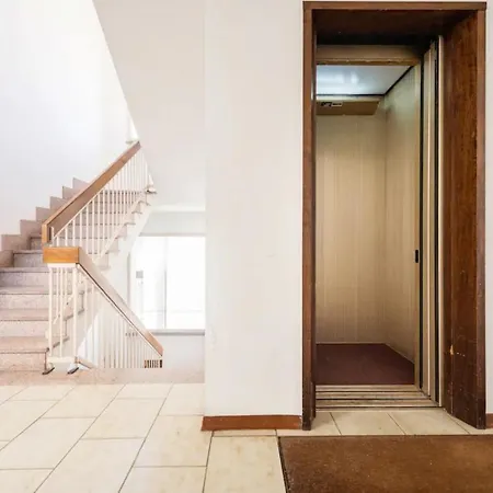 Seaside Private Parking And Near The דירה *