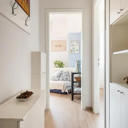 Seaside Private Parking And Near The