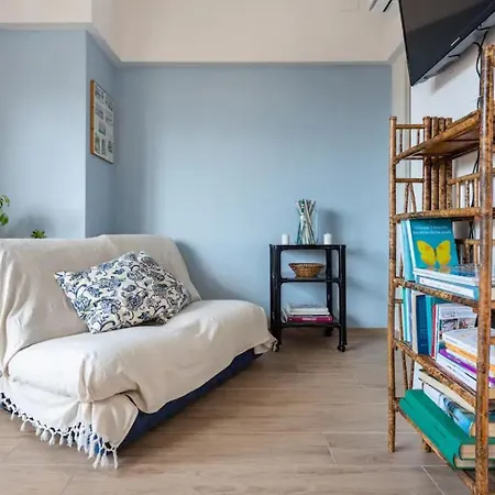 Seaside Private Parking And Near The Apartament