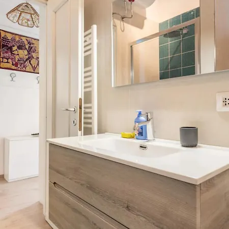 Seaside Private Parking And Near The